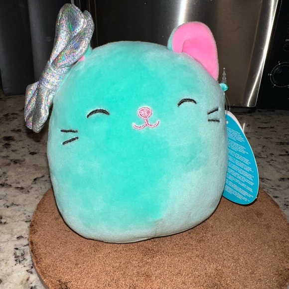 New Charisma the Cat Claire’s Exclusive Squishmallows - Picture 10 of 10